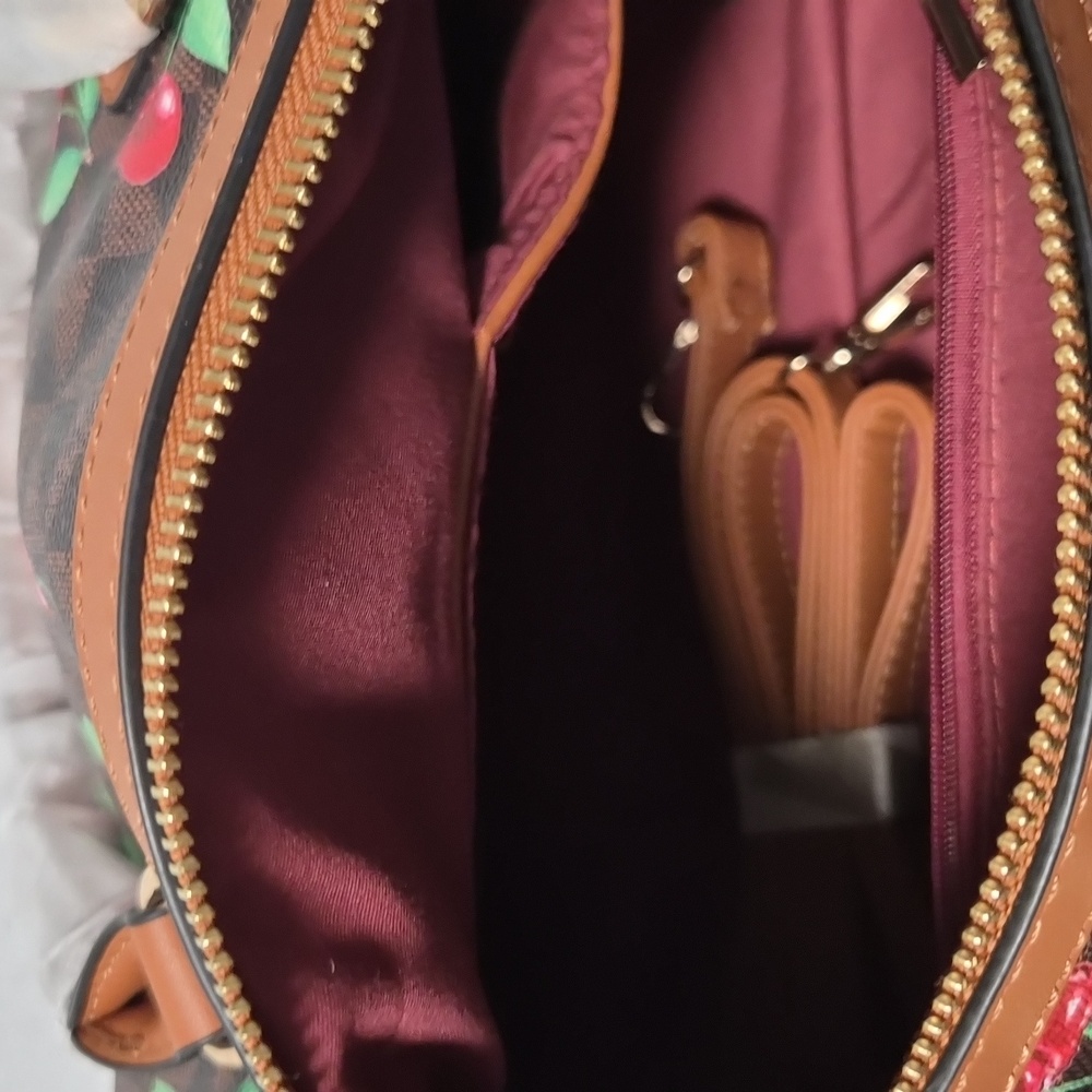 Cherry Patterned Handbag With Wallet - image 2